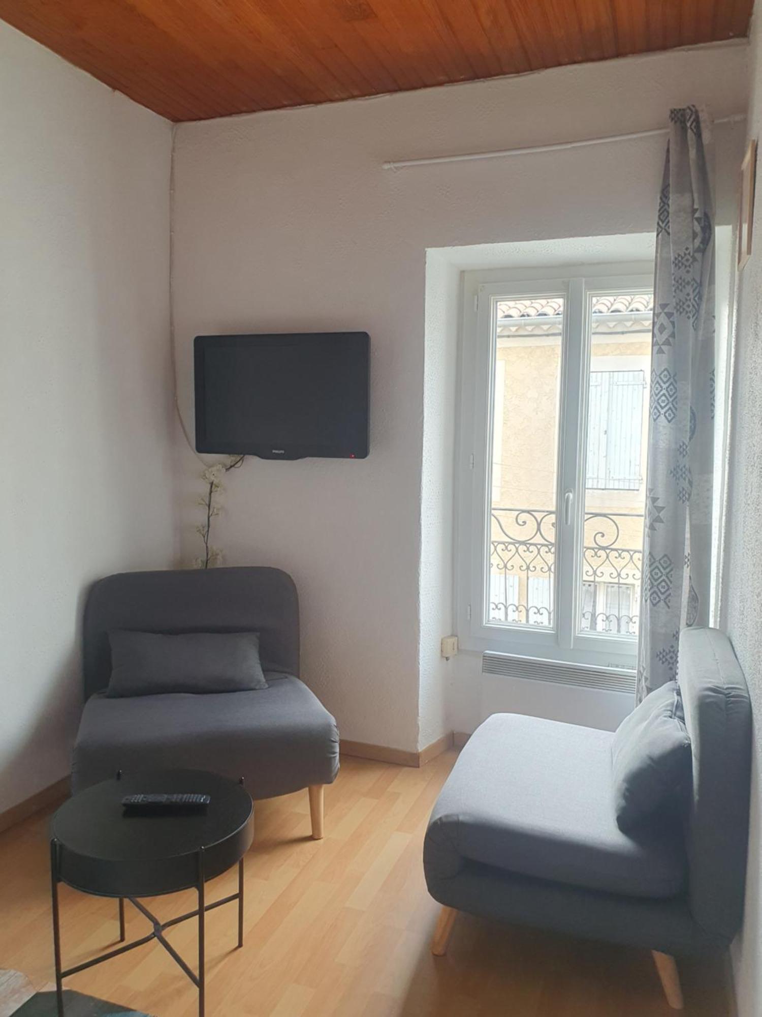 Appartement Meuble Centre Ville Nyons Buitenkant foto